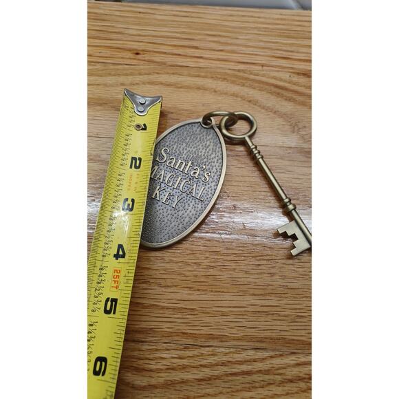 Hallmark Brass Colored Key Chain and Key - Picture 3 of 3